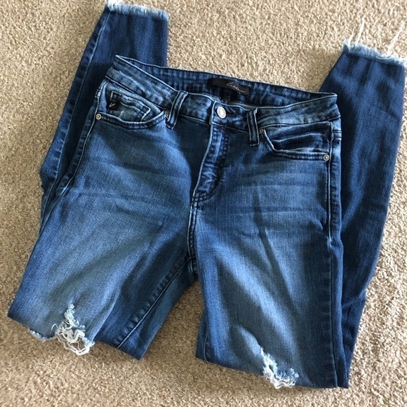 KanCan distressed skinny jeans with raw hem in size 27 - Picture 1 of 6